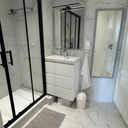 Parcs Aquatiques Inclus ,Appartement Premium , Rez De Jardin Cloture Agay Saint Raphael Apartment Saint-Raphael (Var)