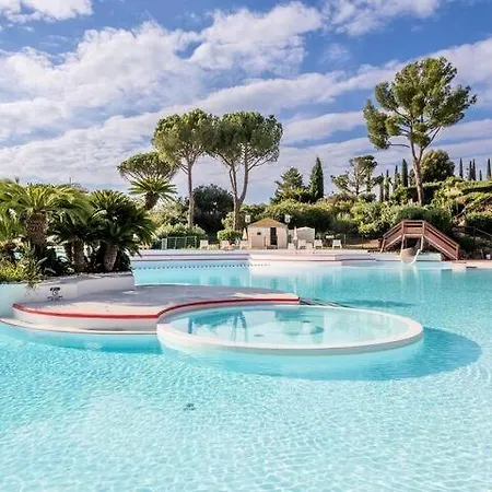 Parcs Aquatiques inclus ,Appartement Premium 4 étoiles Appartement