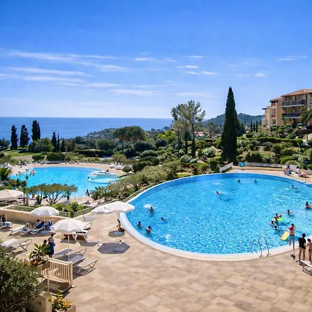 Parcs Aquatiques inclus ,Appartement Premium 4 étoiles *